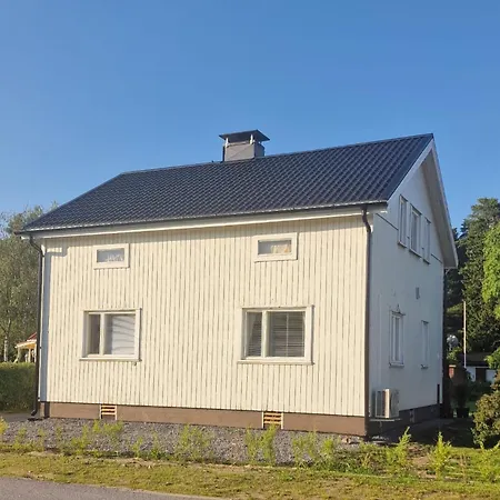 Pearl Of Semesterbostad Björneborg